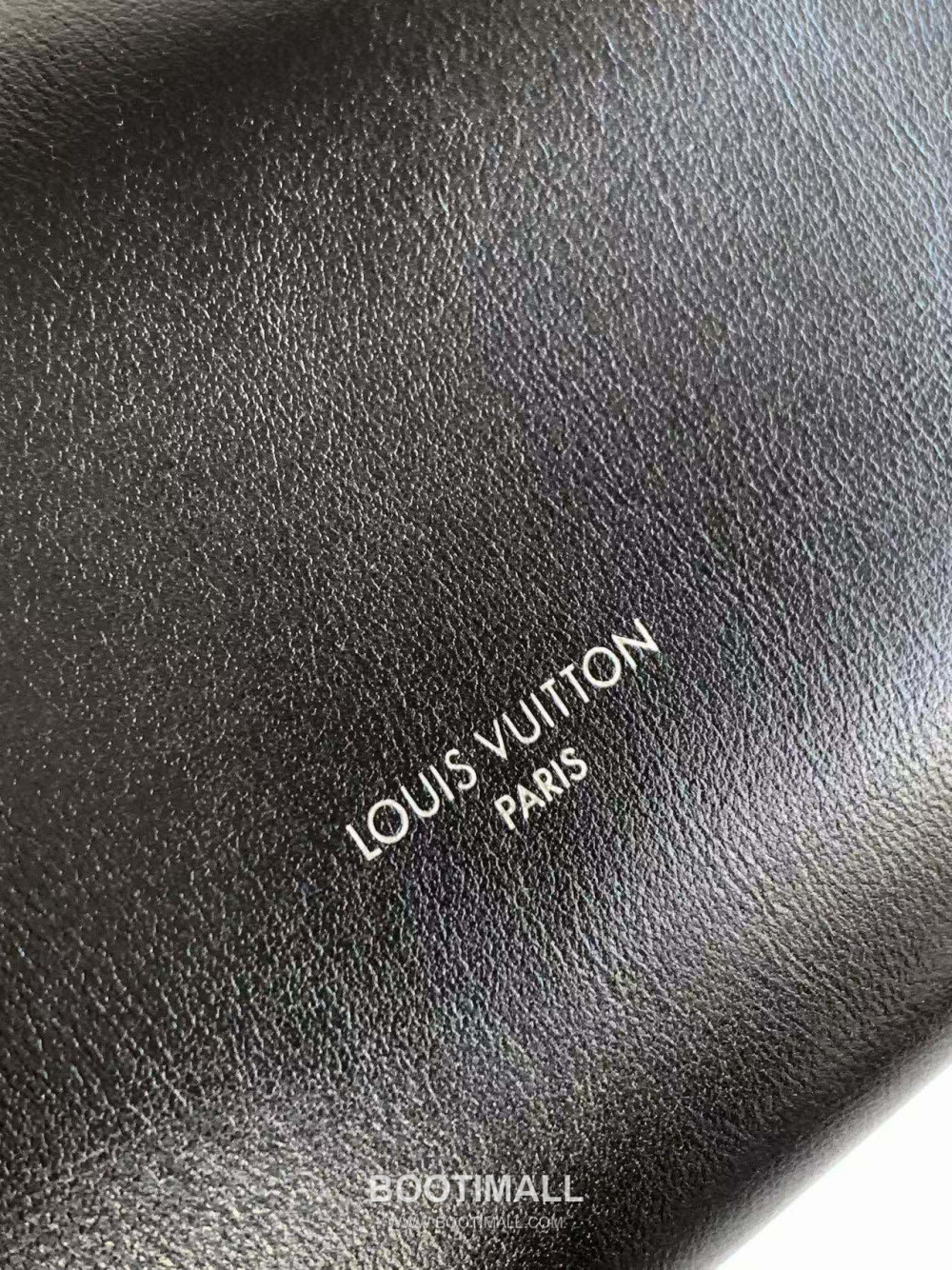 Louis Vuitton Speedy Cargo Vibe 루이비통 스피디 카고 바이브 M12934 블랙 28cm 5