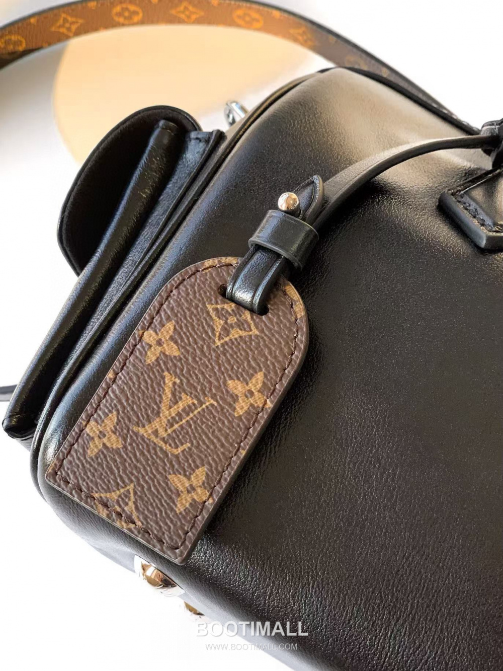 Louis Vuitton Speedy Cargo Vibe 루이비통 스피디 카고 바이브 M12934 블랙 28cm 6