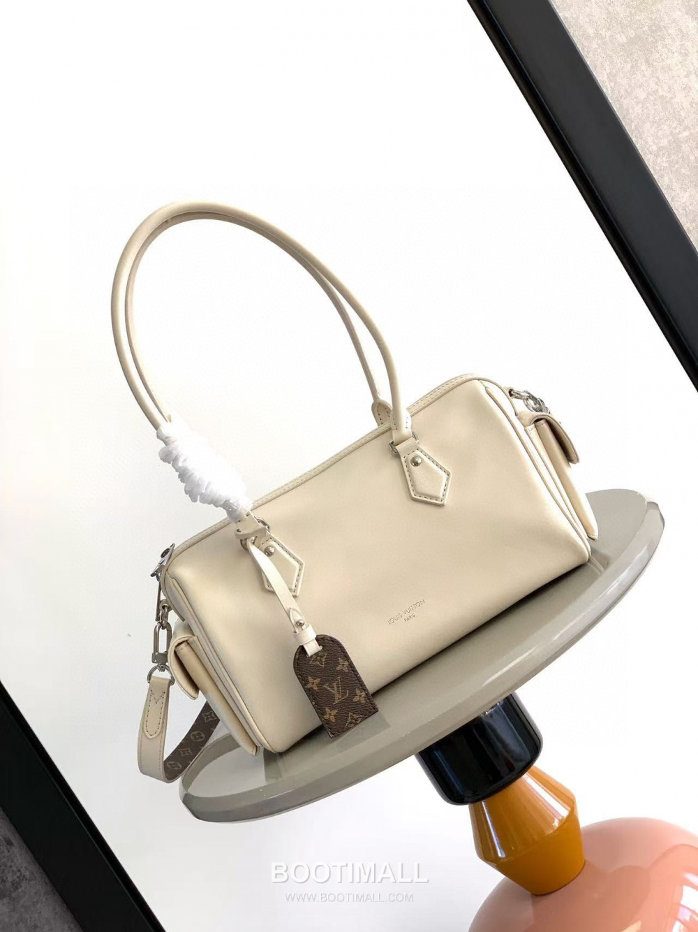 Louis Vuitton Speedy Cargo Vibe 루이비통 스피디 카고 바이브 M12934 베이지 28cm 1