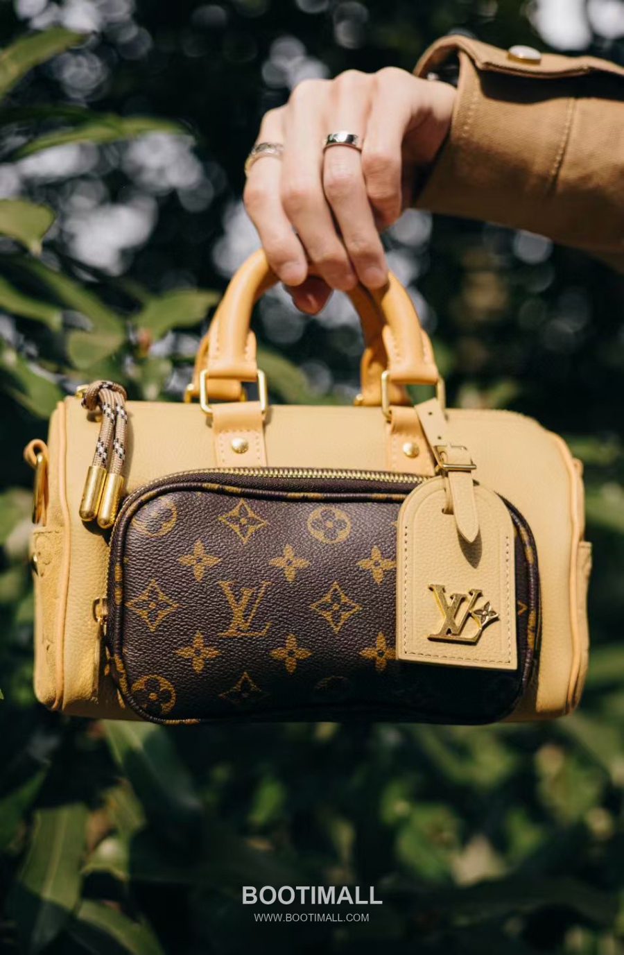 Louis Vuitton Keepall Bandoulière 루이비통 키폴 반둘리에 M12627 모노그램 25cm 13