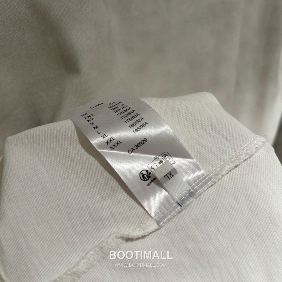 Louis Vuitton LV Patch Embroidered T-Shirt 루이비통 LV 패치 자수 반팔 티셔츠 15