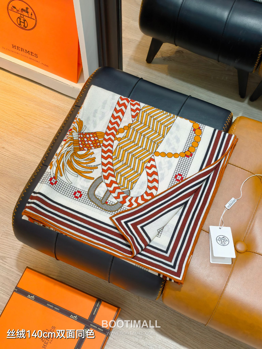 Hermes Cashmere Silk Shawl  “Tout en Tresse”  에르메스 캐시미어 실크 숄 140 “뚜 앙 트레스” RHMS2581 140×140cm 2