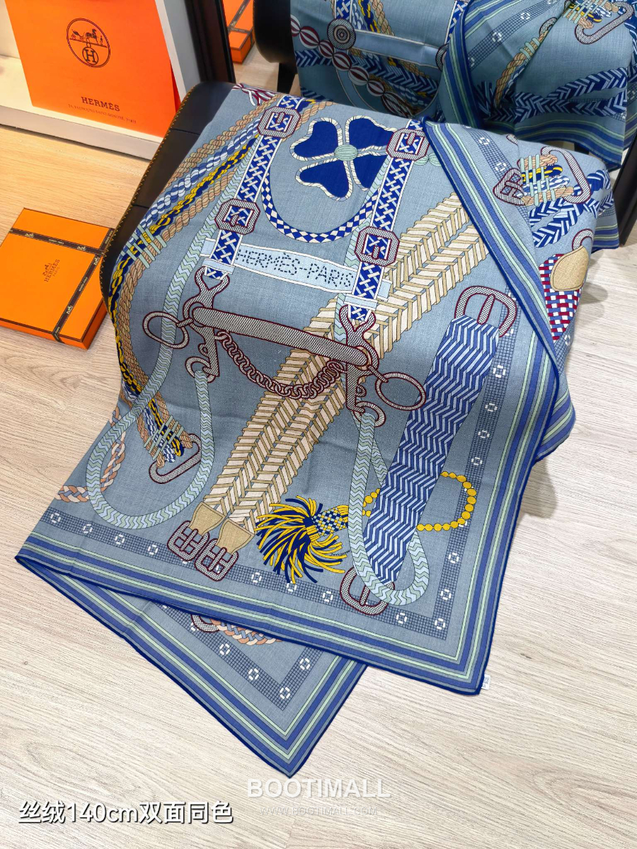 Hermes Cashmere Silk Shawl “Tout en Tresse” 에르메스 캐시미어 실크 숄 140 “뚜 앙 트레스” RHMS2581 140cm 3