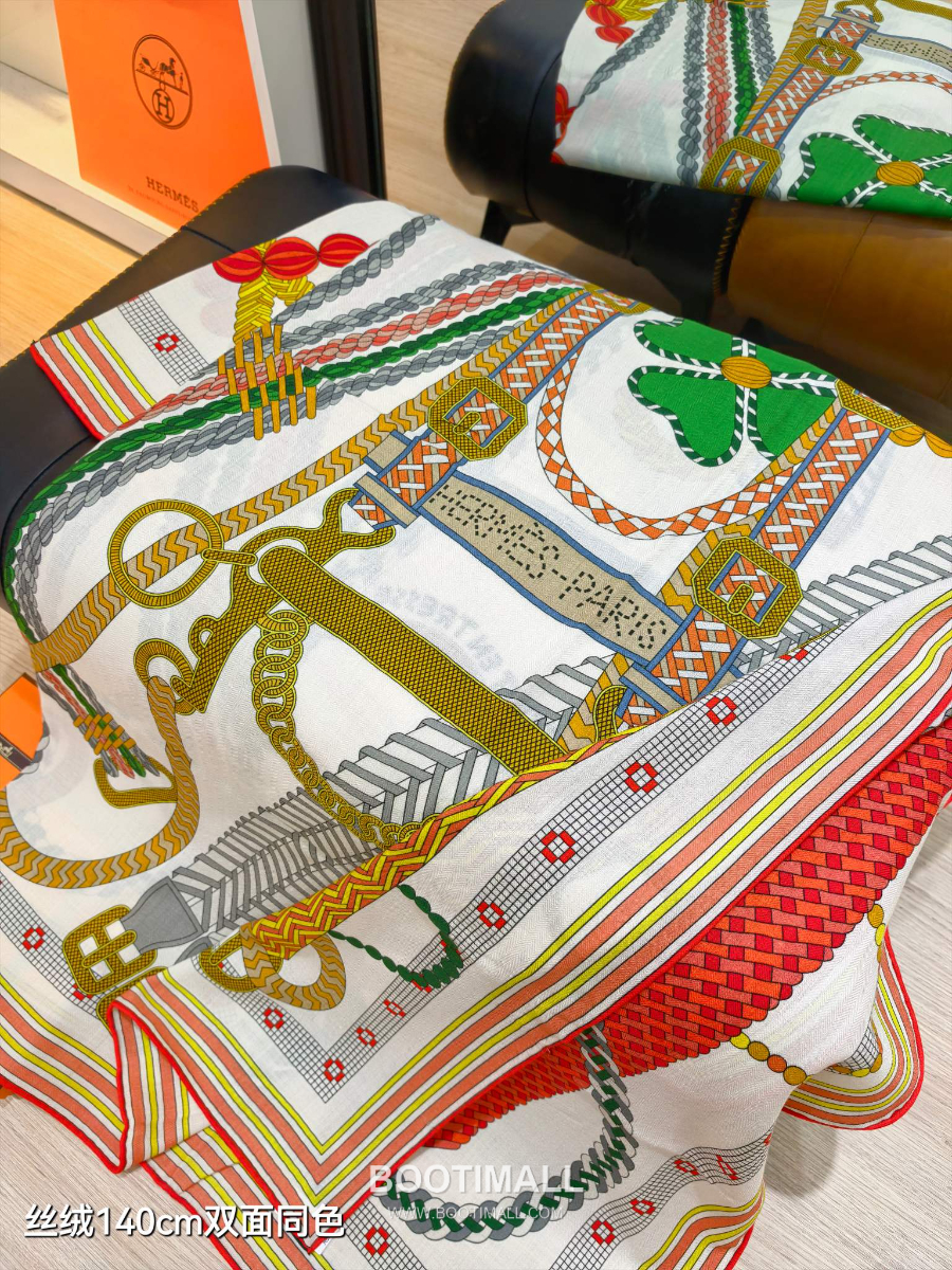 Hermes Cashmere Silk Shawl “Tout en Tresse” RHMS2581 에르메스 캐시미어 실크 숄 140 “뚜 앙 트레스” RHMS2581 140cm 4