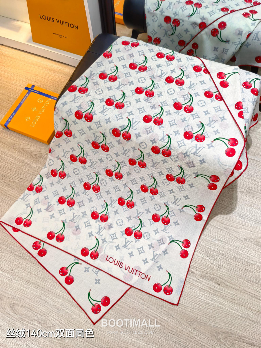 Louis Vuitton x Takashi Murakami Cashmere 루이비통 x 다카시 무라카미 캐시미어 실크 숄 140 모노그램 체리(세리즈) RLV2541-1 140cm 5