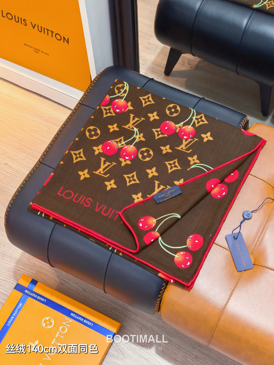 Louis Vuitton x Takashi Murakami Cashmere 루이비통 x 다카시 무라카미 캐시미어 실크 숄 140 모노그램 체리(세리즈) RLV2541-2 140cm 2