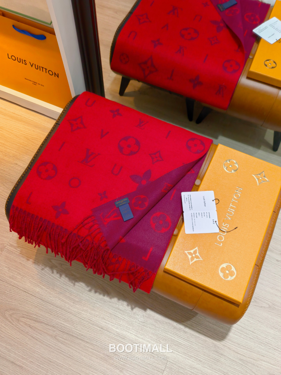 Louis Vuitton Reykjavik Scarf 루이비통 레이캬비크 스카프 RLV2601 40×220cm 1