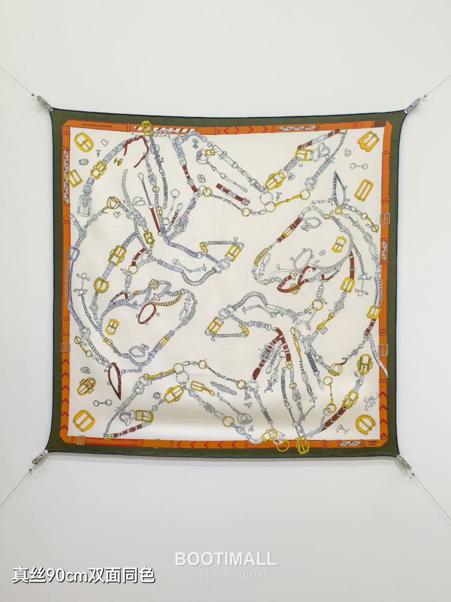 Hermes Twill Silk Scarf 90 “Cavalier du Ciel 에르메스 트윌 실크 스카프 90 카발리에 뒤 씨엘 SHMS2589 90×90cm 3