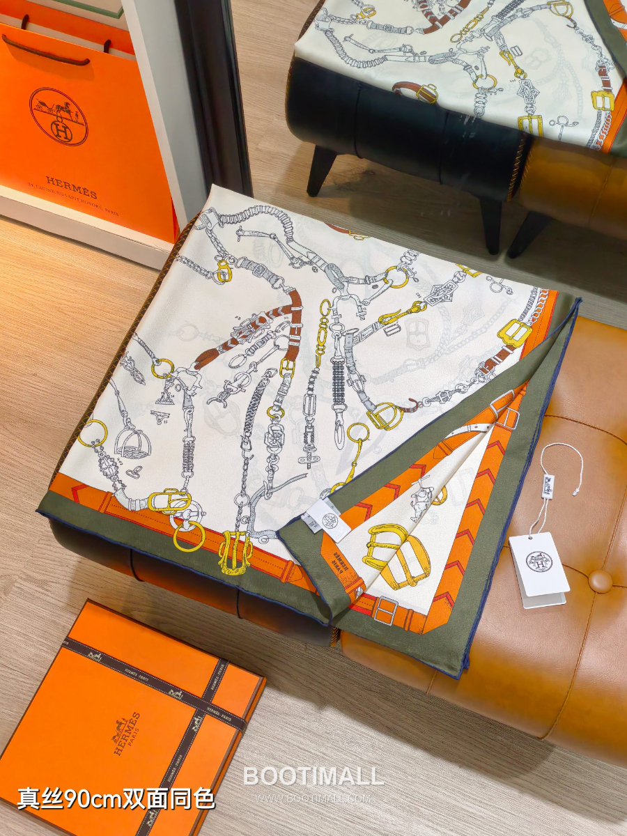 Hermes Twill Silk Scarf 90 “Cavalier du Ciel 에르메스 트윌 실크 스카프 90 카발리에 뒤 씨엘 SHMS2589 90×90cm 4