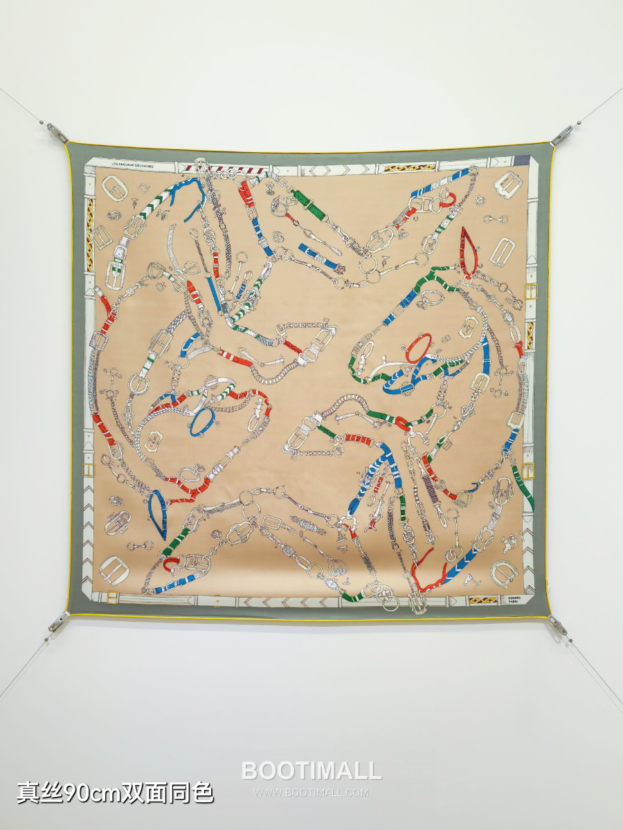 Hermes Twill Silk Scarf 90 “Cavalier du Ciel 에르메스 트윌 실크 스카프 90 카발리에 뒤 씨엘 SHMS2589-1 90×90cm 3