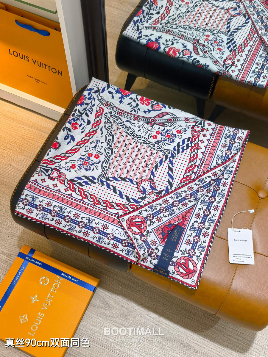 Louis Vuitton Summer Garden 90 Square Silk Twill Scarf 루이비통 서머 가든 90 실크 트윌 스카프 90×90cm 4