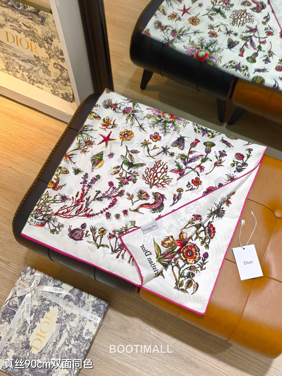 Dior Cabinet de Curiosites 90 Square Silk Twill Scarf 디올 까비네 드 퀴리오지테 90 실크 트윌 스카프 90×90cm 3