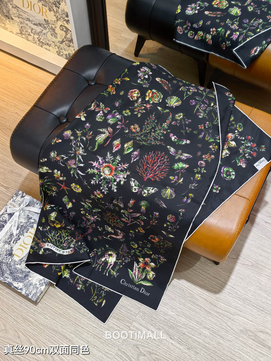Dior Cabinet de Curiosites 90 Square Silk Twill Scarf 디올 까비네 드 퀴리오지테 90 실크 트윌 스카프 SDO2516 90×90cm 3