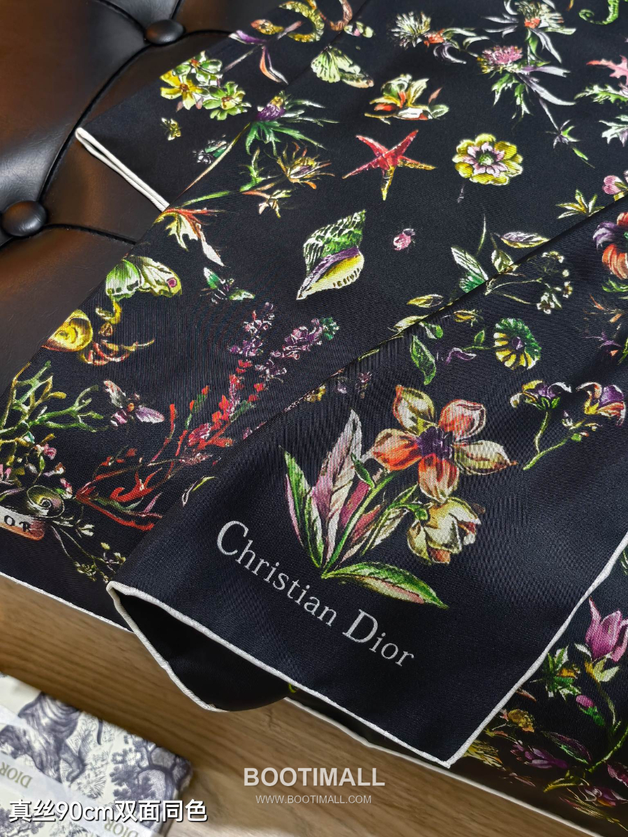 Dior Cabinet de Curiosites 90 Square Silk Twill Scarf 디올 까비네 드 퀴리오지테 90 실크 트윌 스카프 SDO2516 90×90cm 4