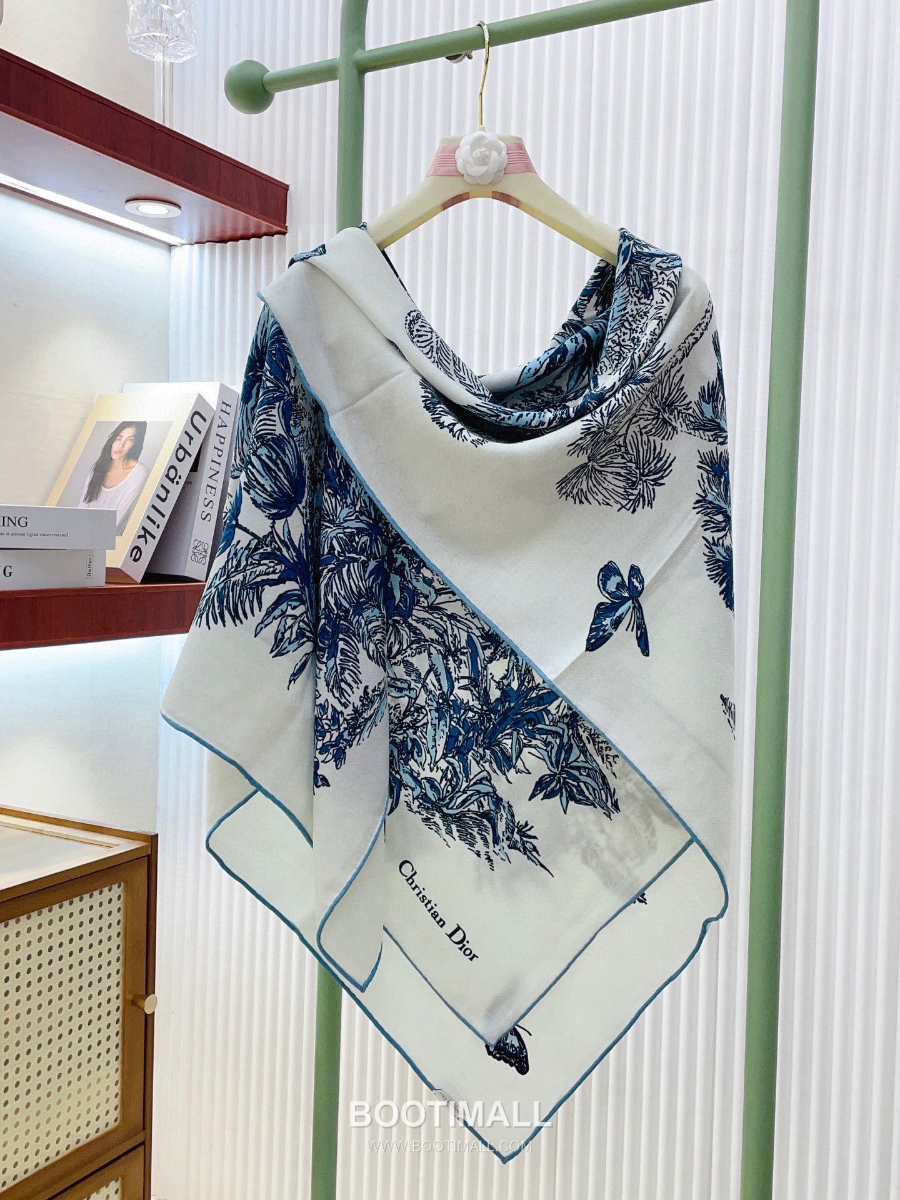 Christian Dior Toile de Jouy Cashmere Silk Shawl 크리스찬 디올 트왈 드 주이 캐시미어 실크 숄 140×140cm 8