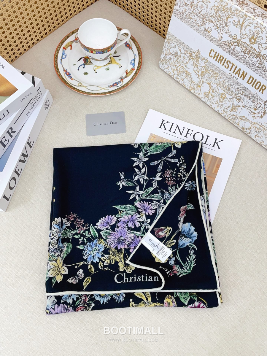 Christian Dior Toile de Jouy Cashmere Silk Shawl 크리스찬 디올 트왈 드 주이 캐시미어 실크 숄 네이비 140×140cm 3