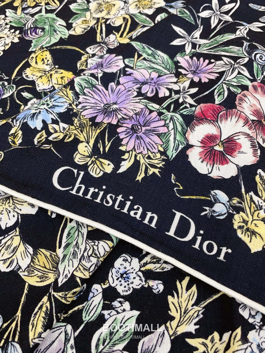 Christian Dior Toile de Jouy Cashmere Silk Shawl 크리스찬 디올 트왈 드 주이 캐시미어 실크 숄 네이비 140×140cm 6
