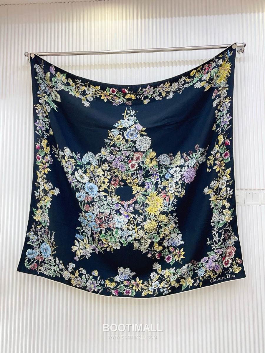 Christian Dior Toile de Jouy Cashmere Silk Shawl 크리스찬 디올 트왈 드 주이 캐시미어 실크 숄 네이비 140×140cm 7