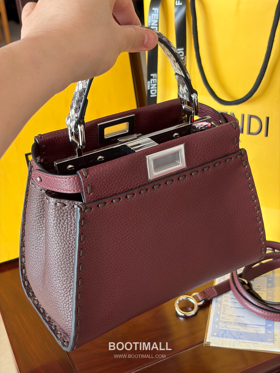 Fendi Peekaboo Mini Selleria Grained Calfskin 펜디 피카부 미니 셀레리아 그레인드 카프스킨 토트백 23cm 3