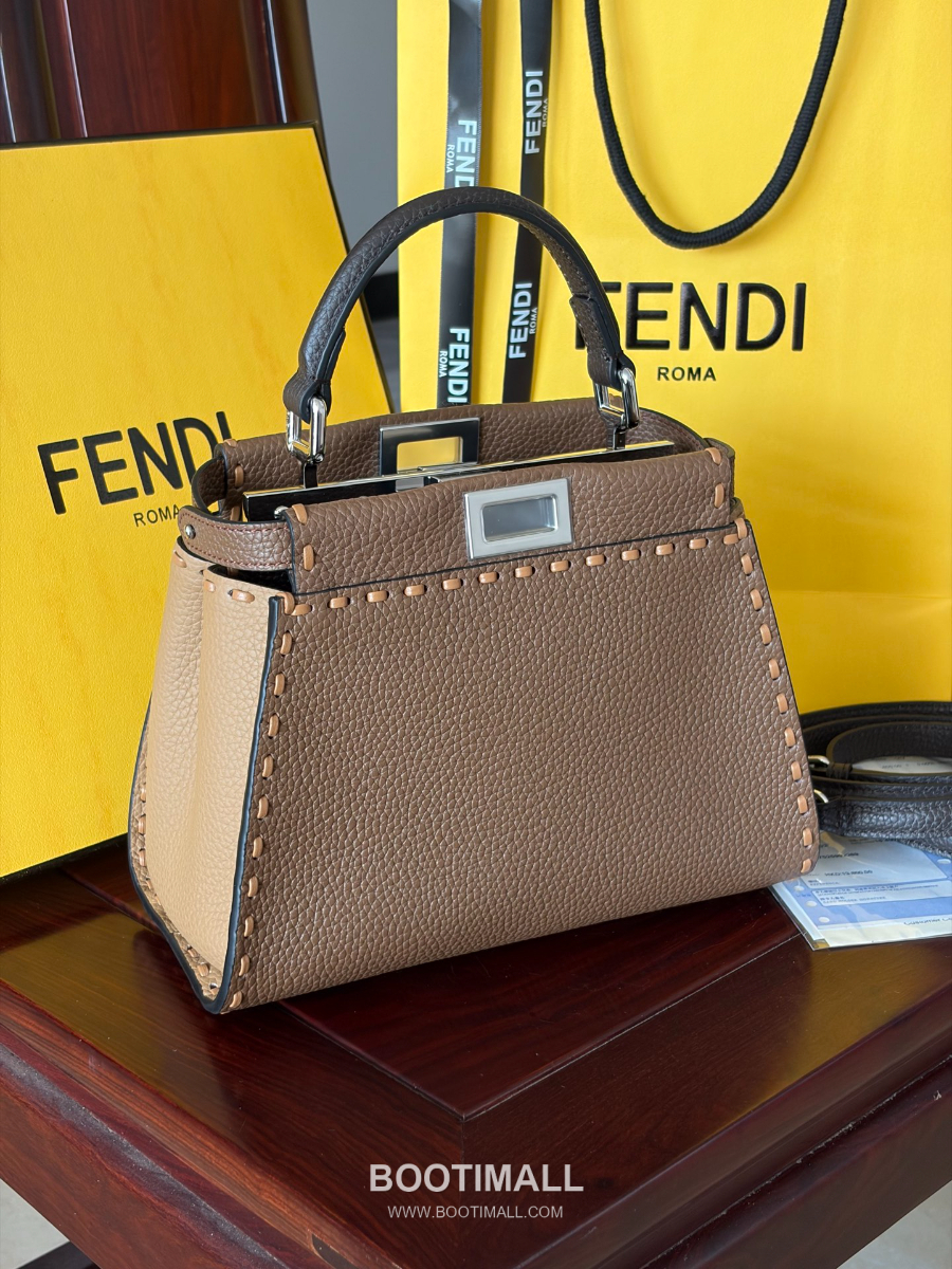 Fendi Peekaboo Mini Selleria Grained Calfskin 펜디 피카부 미니 셀레리아 그레인드 카프스킨 토트백 브라운 23cm 8