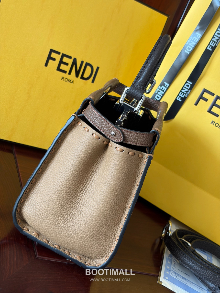 Fendi Peekaboo Mini Selleria Grained Calfskin 펜디 피카부 미니 셀레리아 그레인드 카프스킨 토트백 브라운 23cm 9