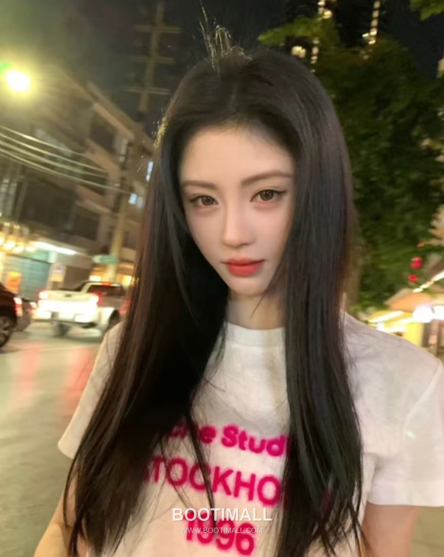 Acne Studios Stockholm 1996 Logo Flocked T-Shirt 에크네 스튜디오 스톡홀름 1996 로고 플록 프린트 티셔츠 1