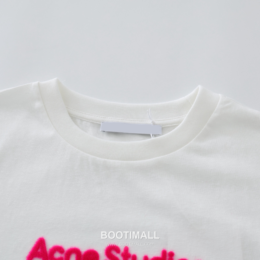 Acne Studios Stockholm 1996 Logo Flocked T-Shirt 에크네 스튜디오 스톡홀름 1996 로고 플록 프린트 티셔츠 9