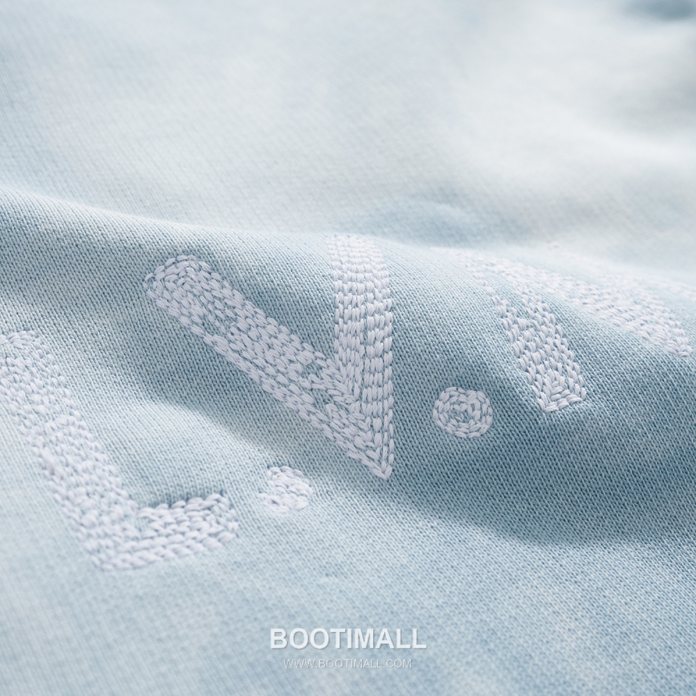 Louis Vuitton Tie-Dye Cotton Sweatshirt with Logo Print 루이비통 타이다이 코튼 스웨트셔츠 로고 프린트 라이트 블루 6