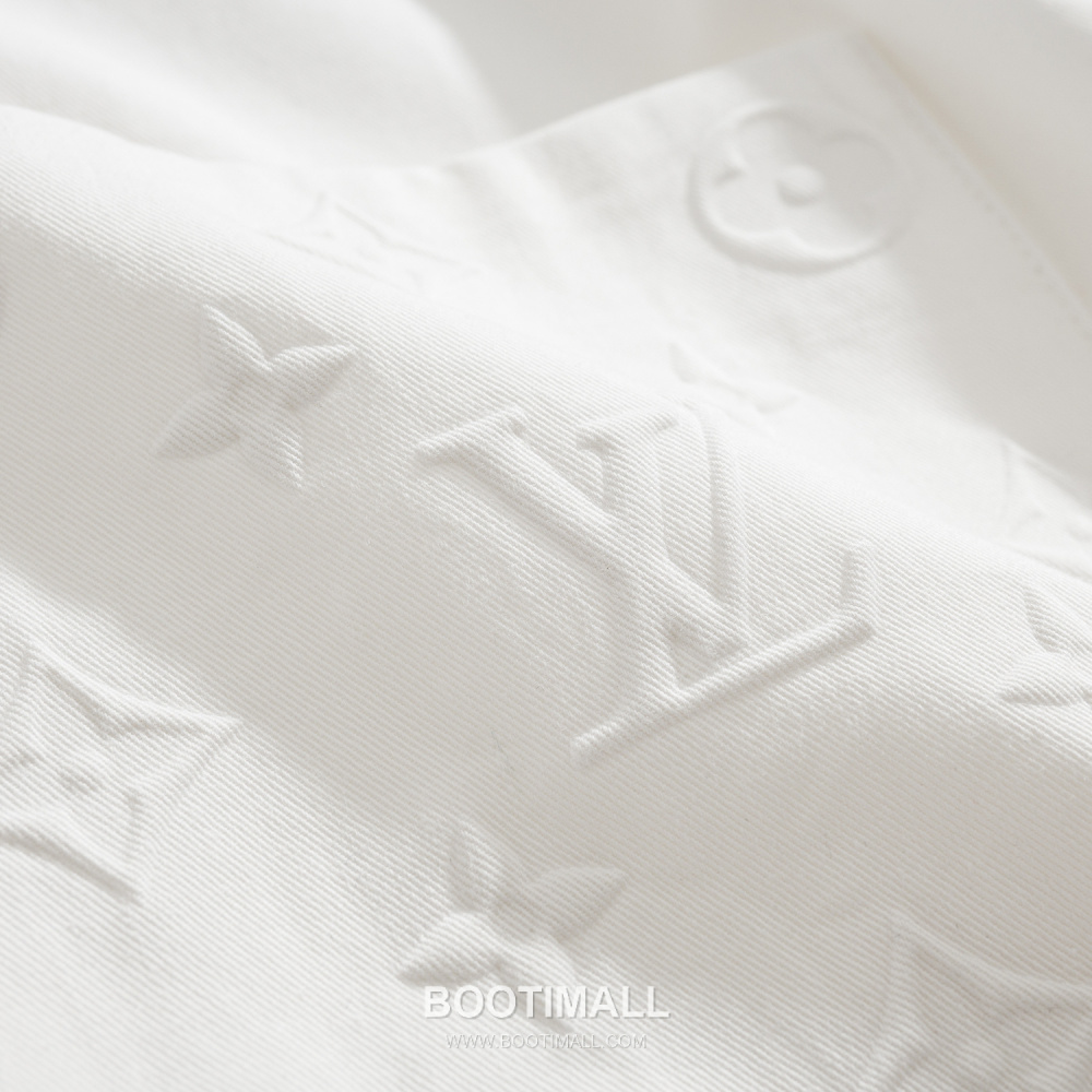 Louis Vuitton Embossed Monogram Pocket Cotton Shirt 루이비통 엠보스 모노그램 포켓 코튼 셔츠 화이트 8