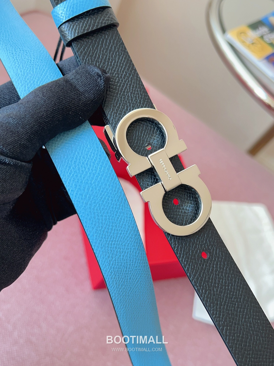 Ferragamo Reversible Gancini Belt 살바토레 페라가모 리버서블 간치니 양면벨트 블랙/스카이블루 2.5cm 23