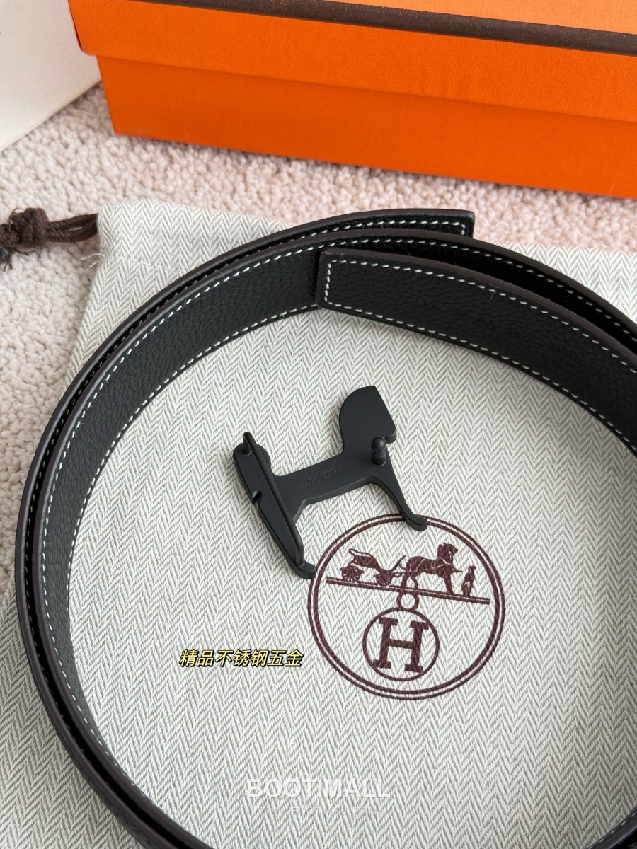 Hermès Panache Belt Buckle & Reversible Togo Leather에르메스 파나슈 버클 & 리버서블 토고 레더 스트랩 벨트 블랙 매트블랙버클  3.2cm 4