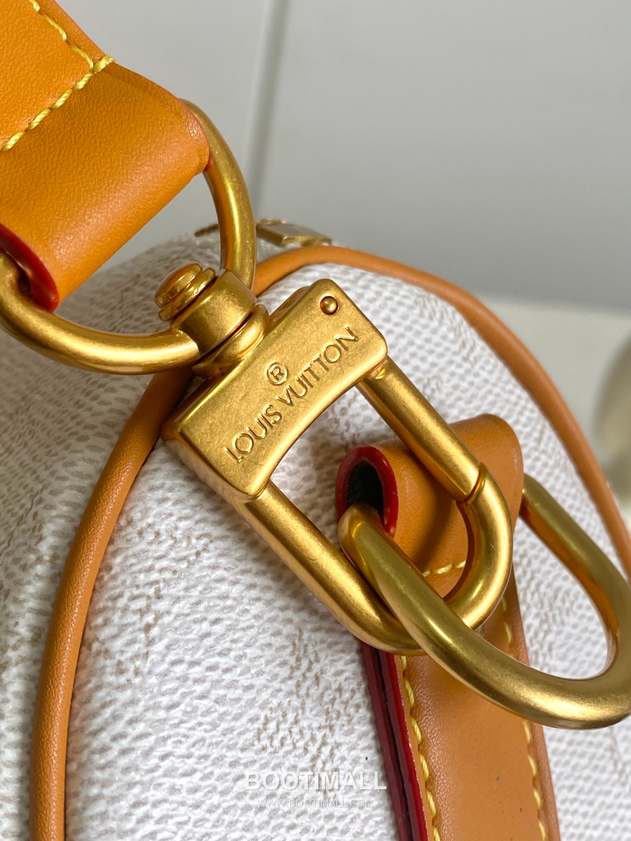 Louis Vuitton Keepall Bandoulière  M15076 루이 비통 키폴 반둘리에 25 모노그램 헤리티지 코티드 캔버스 핸드백 25cm 13