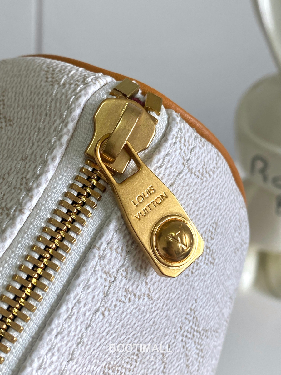 Louis Vuitton Keepall Bandoulière  M15076 루이 비통 키폴 반둘리에 25 모노그램 헤리티지 코티드 캔버스 핸드백 25cm 14