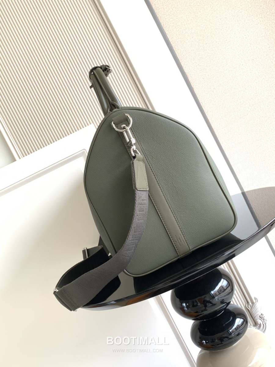 Louis Vuitton Keepall 50 LV Aerogram Leather M21536 루이 비통 키폴 50 LV 에어로그램 레더 트래블 더플백 50cm 2