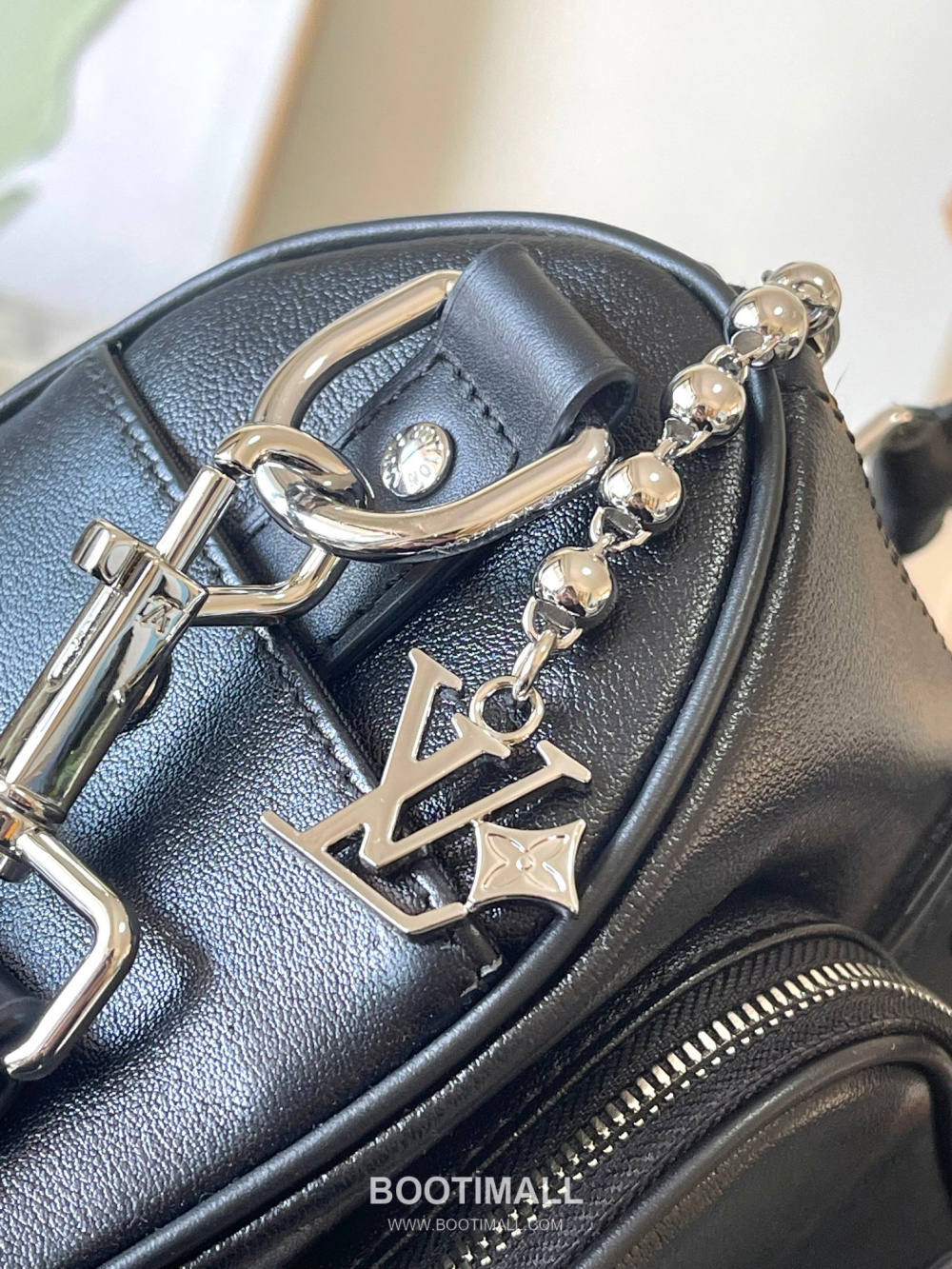 Louis Vuitton Keepall Cargo Bandoulière 25 M13988 루이 비통 키폴 카고 반둘리에 25 레더 트리밍 미니 더플백 25cm 9