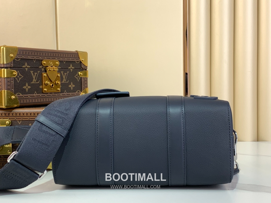 Louis Vuitton City Keepall M11602 루이 비통 시티 키폴 에어로그램 레더 핸드백 27cm 4