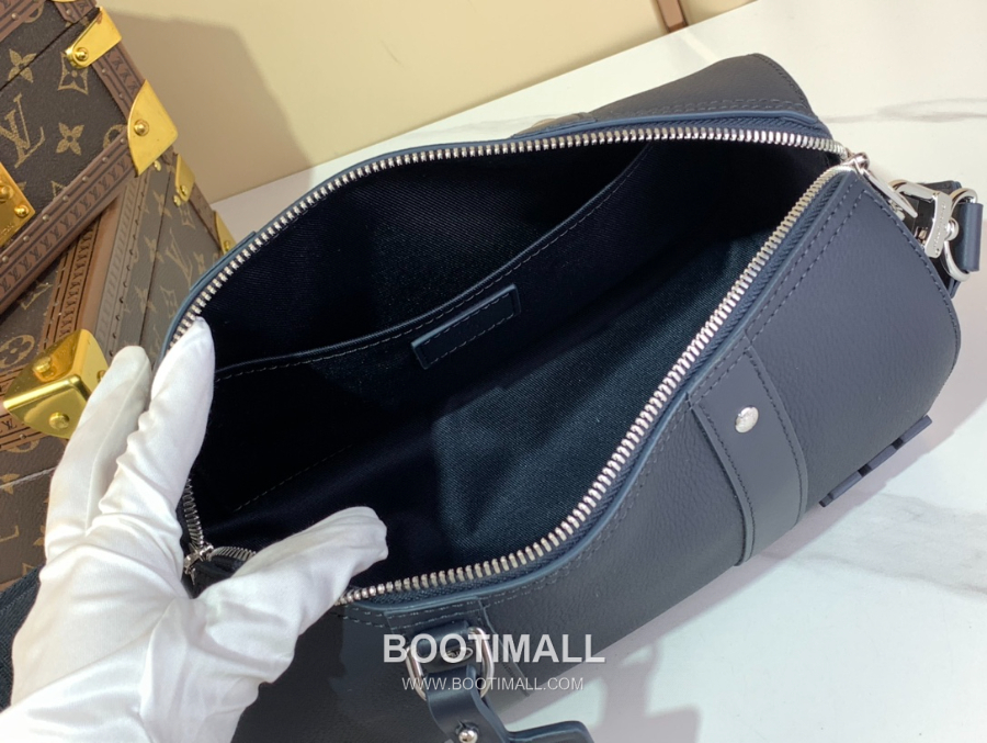 Louis Vuitton City Keepall M11602 루이 비통 시티 키폴 에어로그램 레더 핸드백 27cm 8