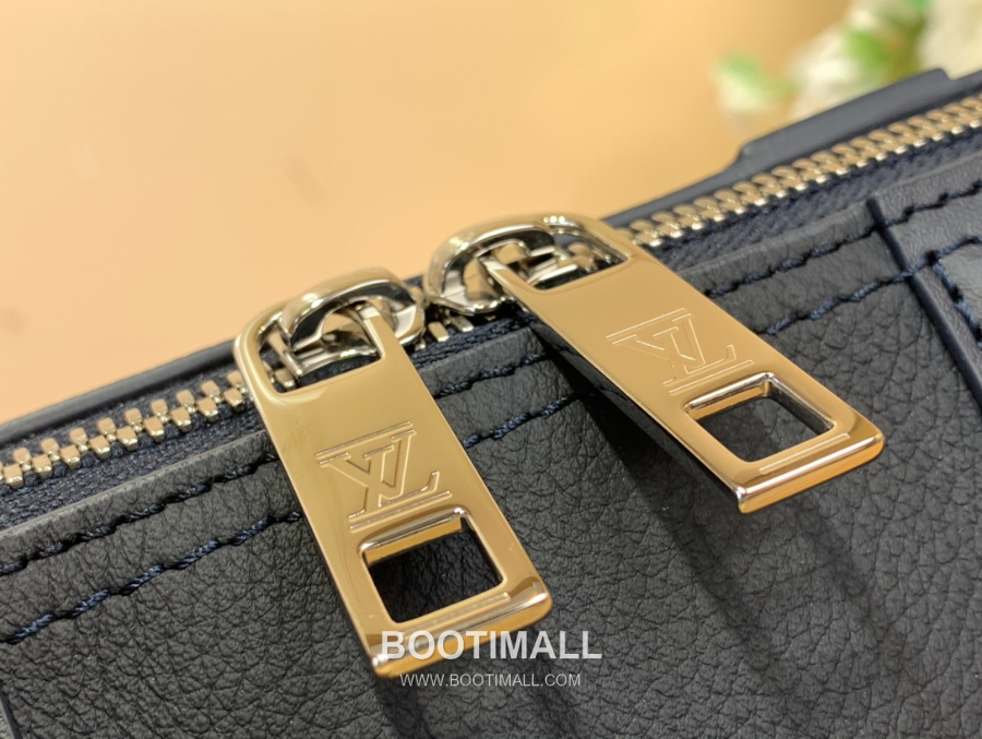 Louis Vuitton City Keepall M11602 루이 비통 시티 키폴 에어로그램 레더 핸드백 27cm 10