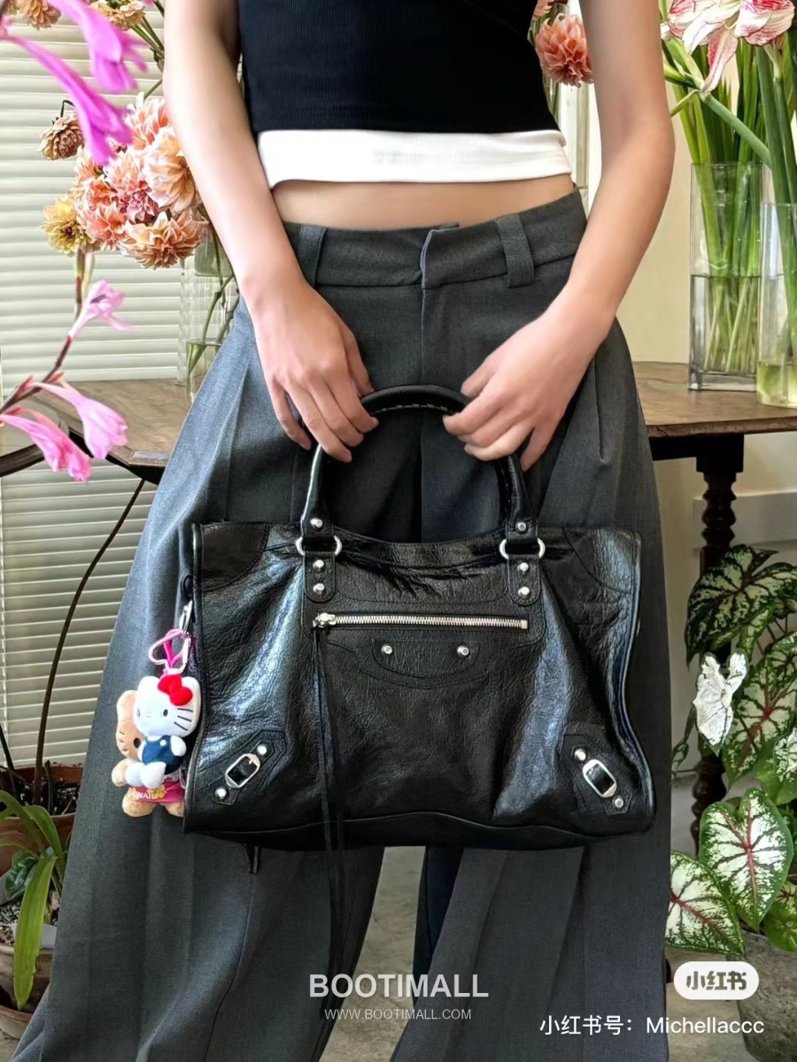 Balenciaga 발렌시아가 2025 미디엄 르 시티백 38.5cm 8