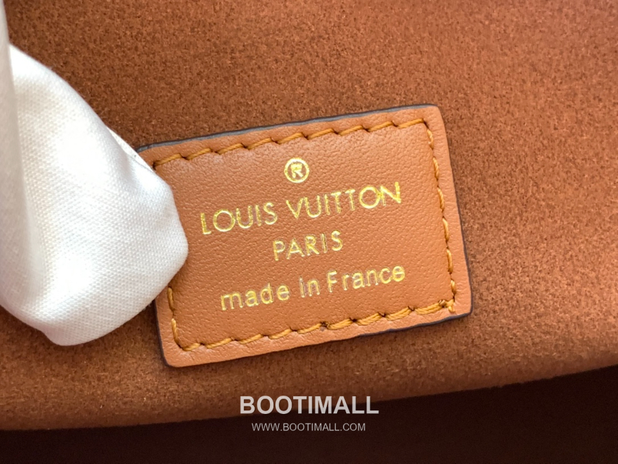 Louis Vuitton Lock It MM M11214 루이비통 락 잇 MM 토리용 레더 탑핸들 숄더백 브라운 29cm 9