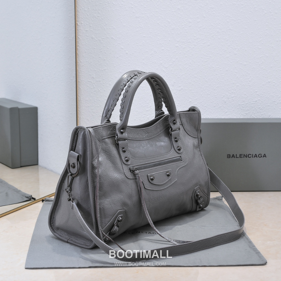Balenciaga 발렌시아가 2025 미디엄 르 시티백 38.5cm 3