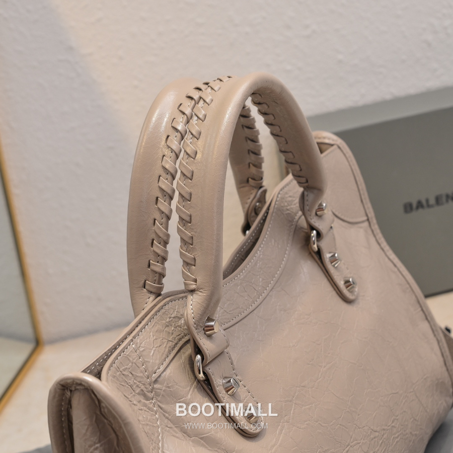 Balenciaga 발렌시아가 2025 미디엄 르 시티백 38.5cm 5