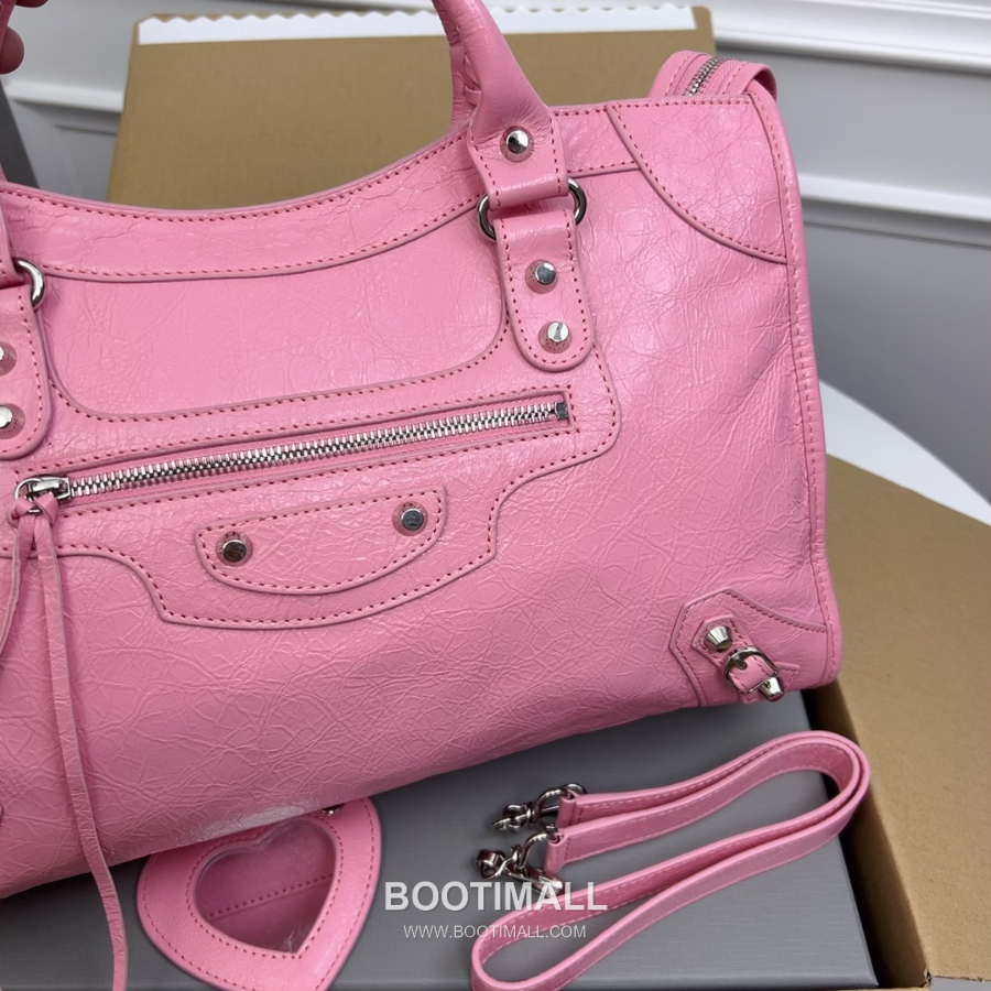 Balenciaga 발렌시아가 2025 미디엄 르 시티백 38.5cm 3