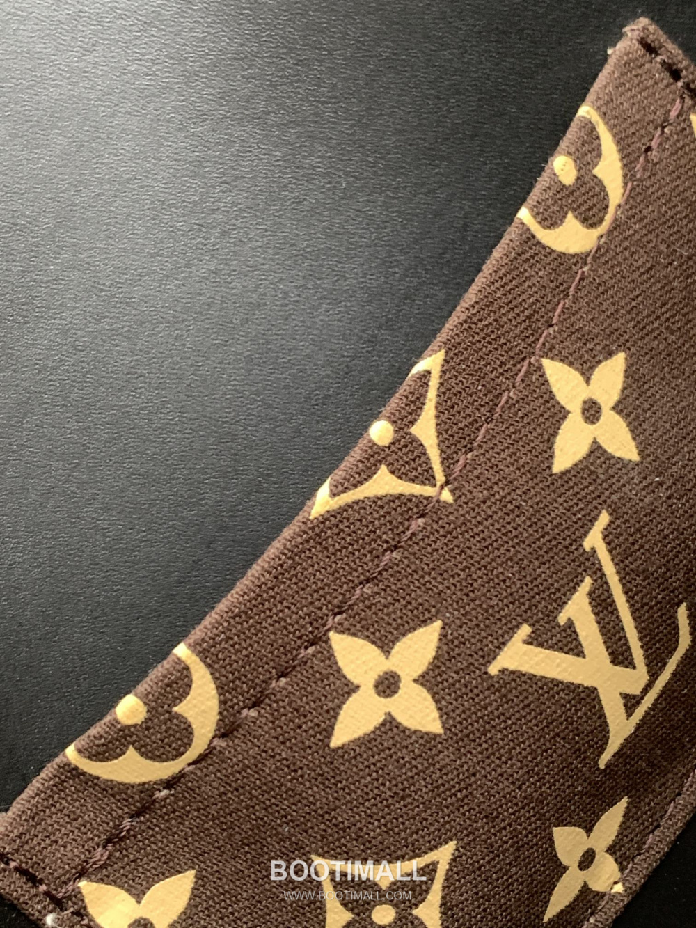 Louis Vuitton Pochette Métis Swing 루이비통 포쉐트 메티스 스윙 숄더백 M20393 24cm 9