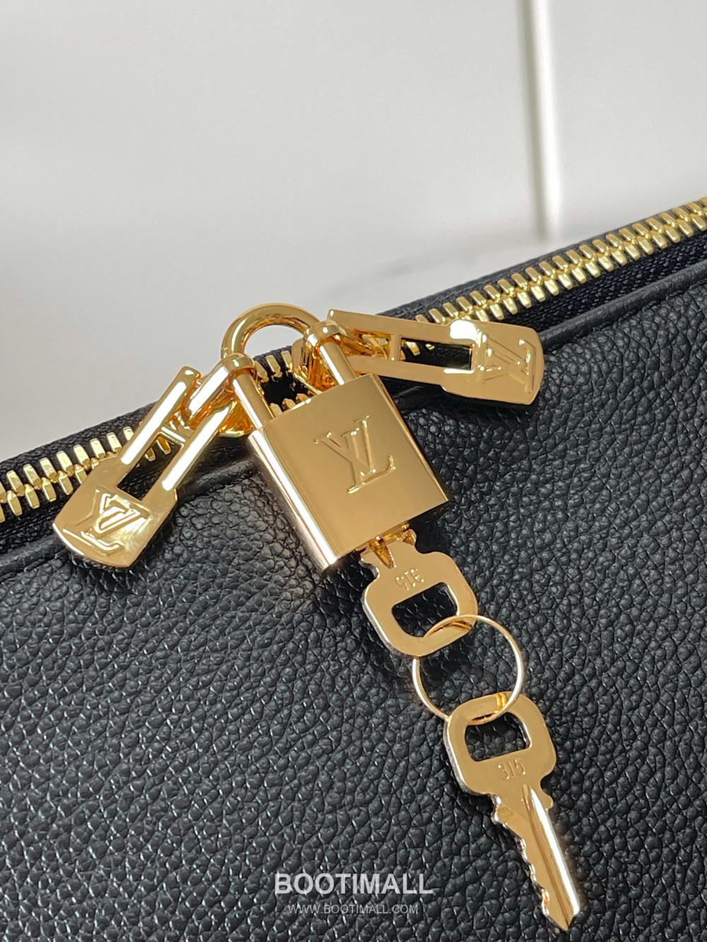 Louis Vuitton Express Travel Bag 루이비통 익스프레스 트래블백 M26451 45cm  21