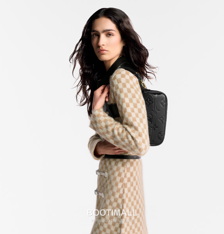 Louis Vuitton Coussin PM 모노그램 앙프렝뜨 숄더백 쿠쌍 PM M82154 33cm 2