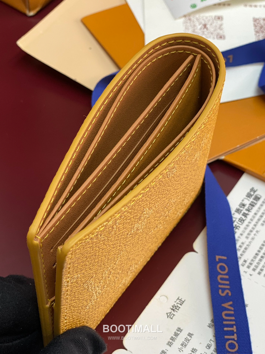 Louis Vuitton Slender Wallet Monogram Heritage 루이비통 슬렌더 월릿 모노그램 헤리티지 코티드 캔버스 M26837 M26838 옐로우 11cm 10