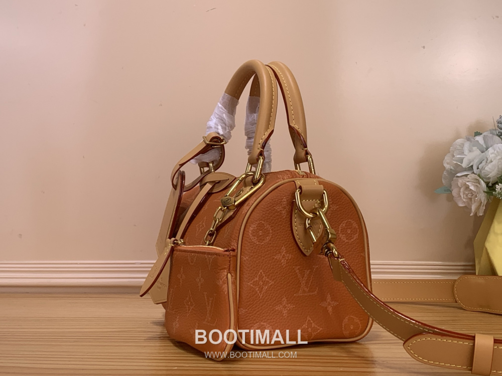Louis Vuitton Speedy P9 Bandoulière M28307 루이비통 스피디 P9 반둘리에 20 모노그램 카프스킨 22cm 8