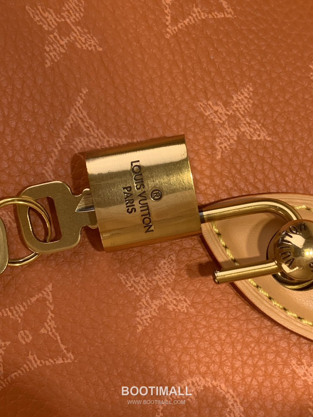 Louis Vuitton Speedy P9 Bandoulière M28307 루이비통 스피디 P9 반둘리에 20 모노그램 카프스킨 22cm 12