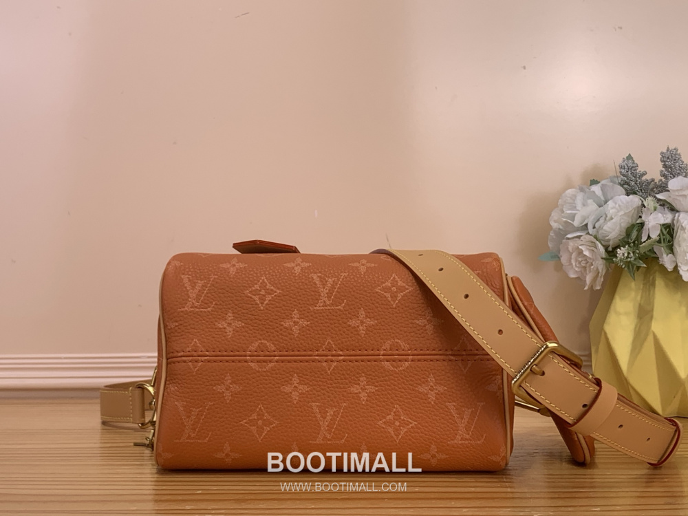 Louis Vuitton Speedy P9 Bandoulière M28307 루이비통 스피디 P9 반둘리에 20 모노그램 카프스킨 22cm 17